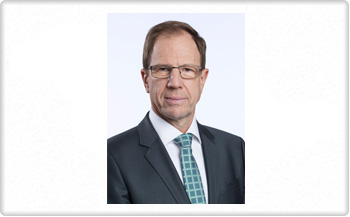 Ӣ�����CEO